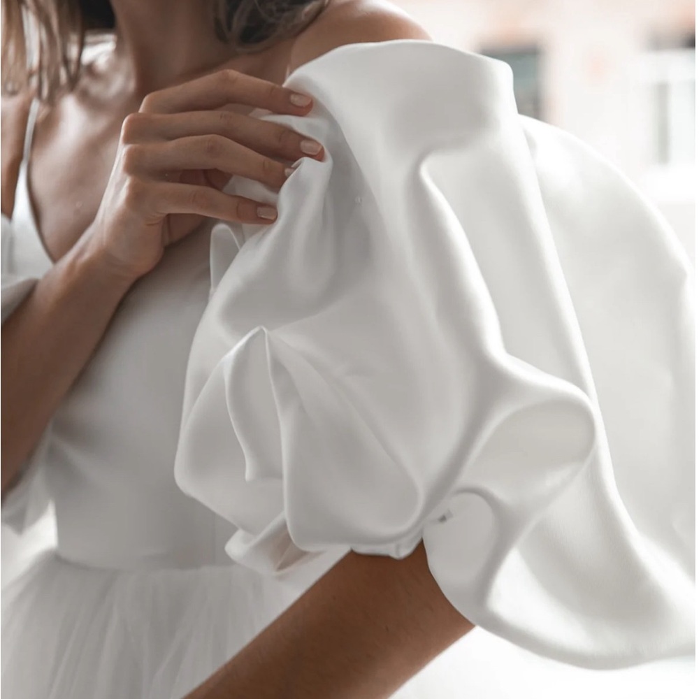 Olivia Bottega Detachable Wedding Dress Puff Sleeves